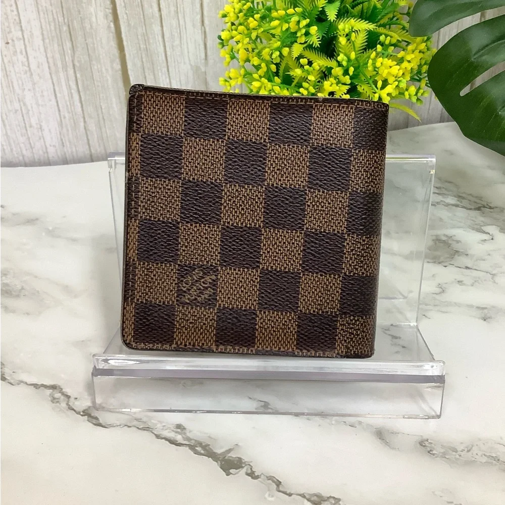 GUC Louis Vuitton Damier Ebene Bifold Wallet